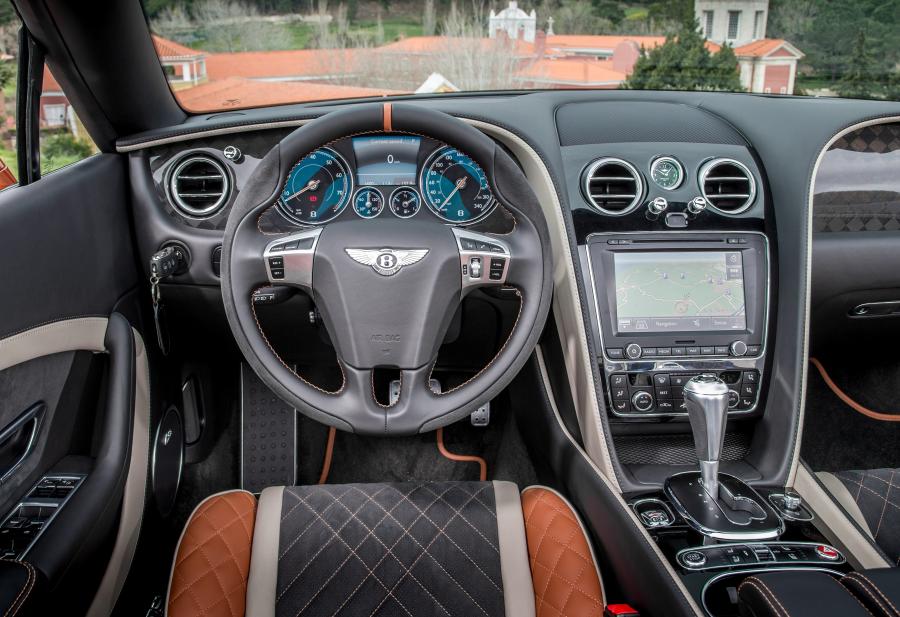 Торпедо Bentley Continental Supersports Convertible 2017 года  (WW) (фото 14 из 43)